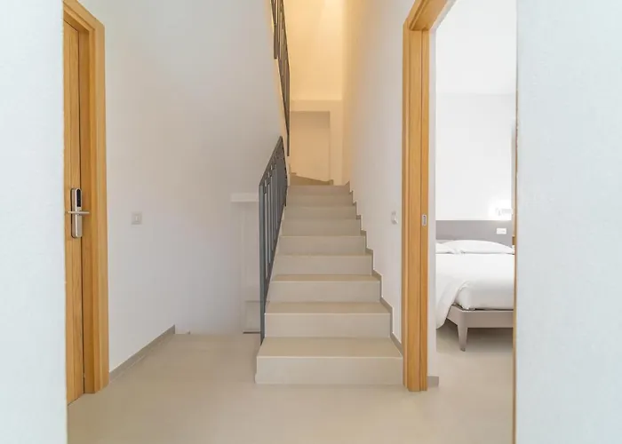 Nuova -luxury & Apartment- *