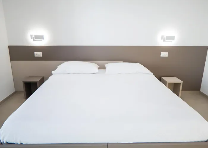 Nuova -luxury & Apartment- *