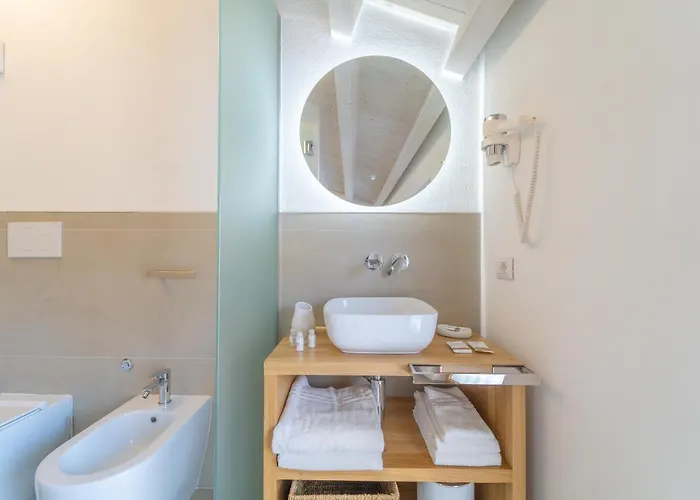 Nuova -luxury & Apartment- * オルビア