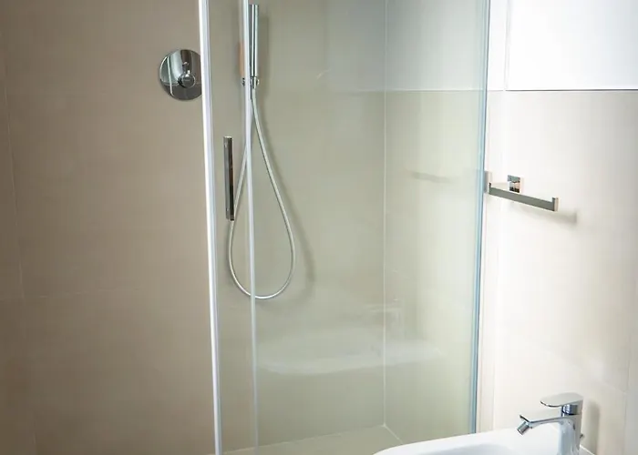 Nuova -luxury & Apartment- オルビア