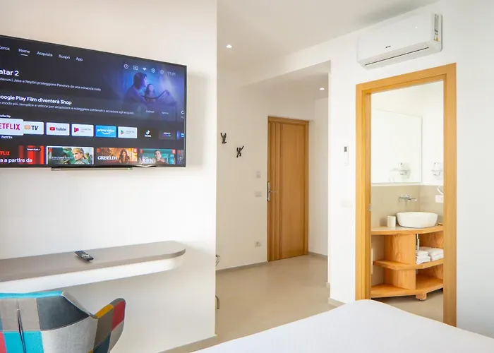 Nuova -luxury & Apartment- * オルビア