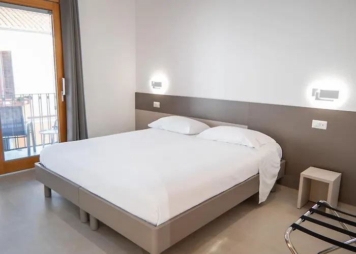 Nuova -luxury & Apartment- * オルビア